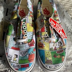 Peanuts Vans sneakers w/comic strips, size 8.5
